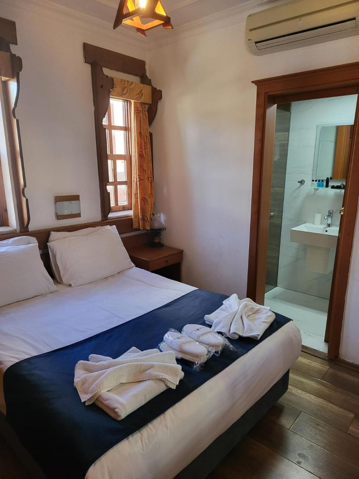 Hotel Karyatit Kaleici Antalya Zewnętrze zdjęcie