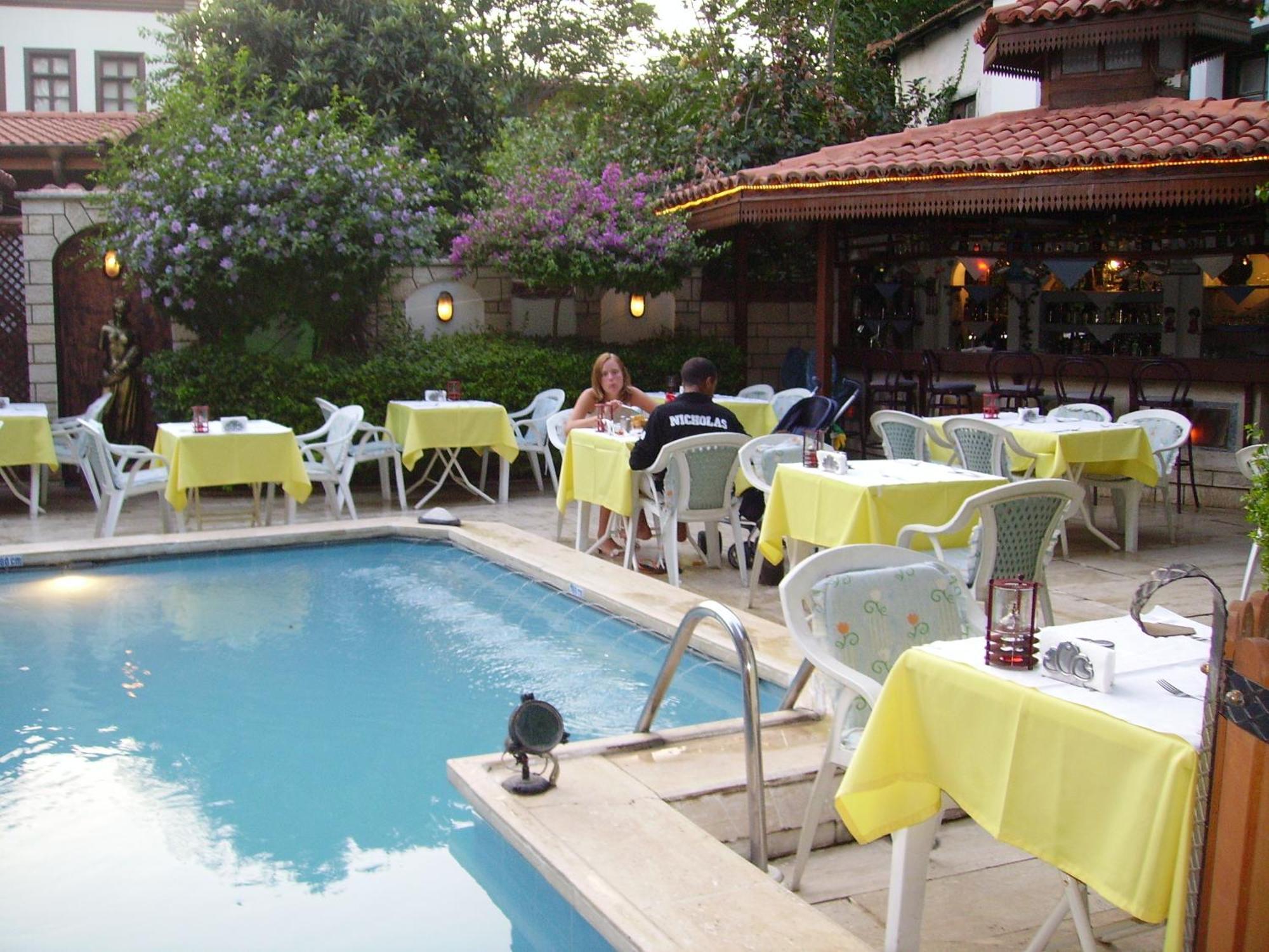 Hotel Karyatit Kaleici Antalya Zewnętrze zdjęcie