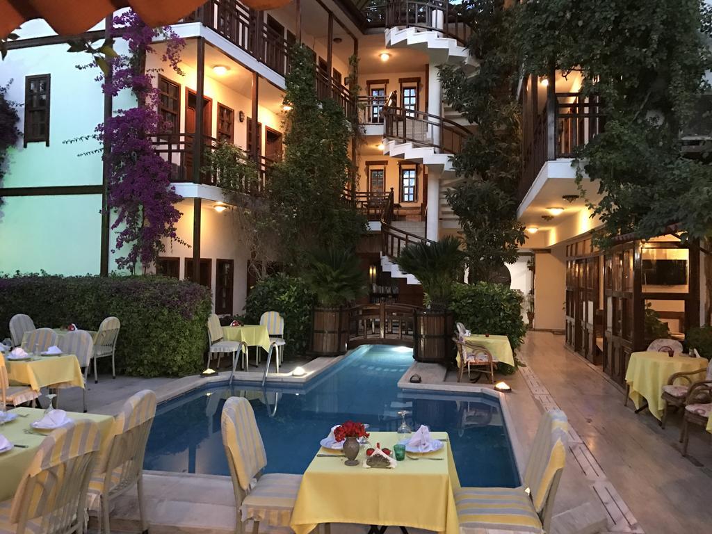 Hotel Karyatit Kaleici Antalya Zewnętrze zdjęcie